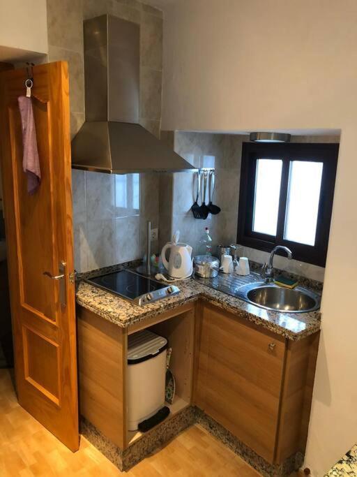 Casita Tacande - una bonita casita situada en el casco Antiguo de Vejer de la Frontera Exterior foto